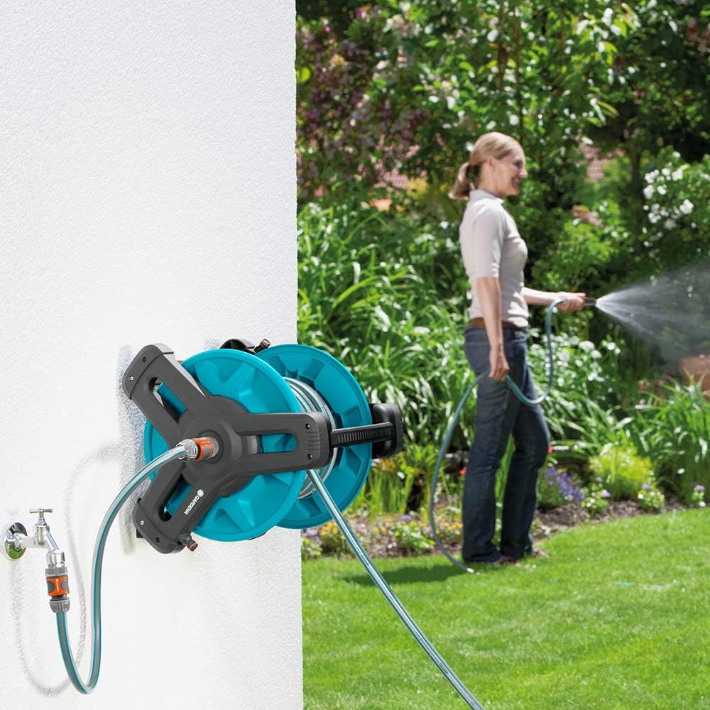 GARDENA Classic Wall Hose Reel 50 Set: Mobile hose reel, space-saving wall-mountable and removable at any time, with 20 m hose, syringe and system parts (8009-20)